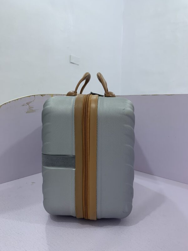 Leader Polo Handbag - Image 3