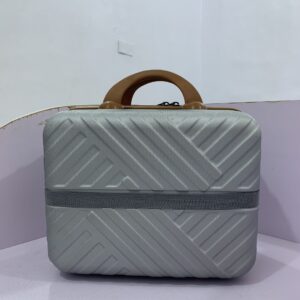 Leader Polo Handbag - Image 4