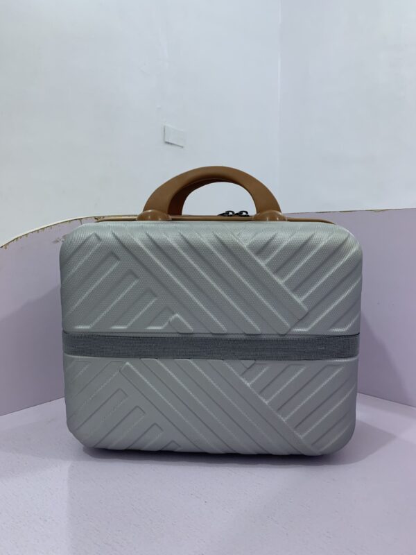 Leader Polo Handbag - Image 4