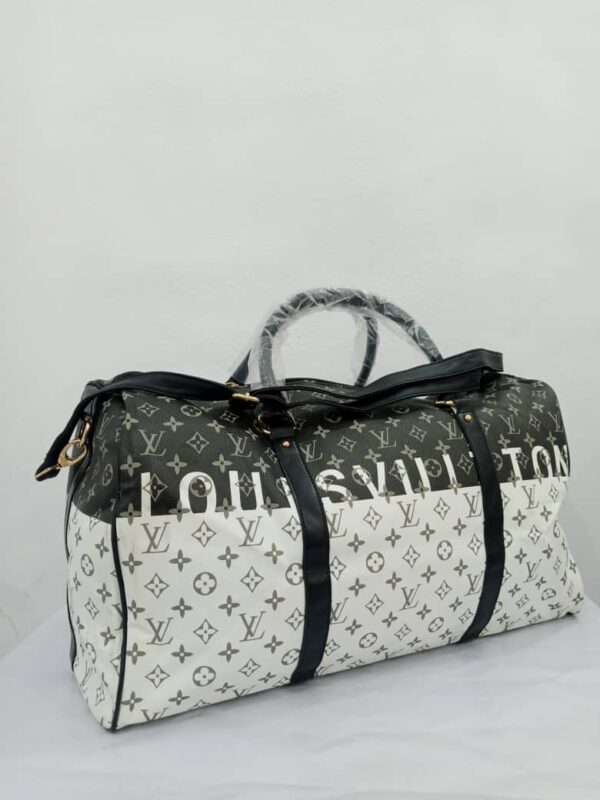 Luxury Duffle Bag – 20×11 x 9.8 inches